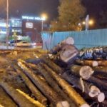 В Барвихе срубают деревья